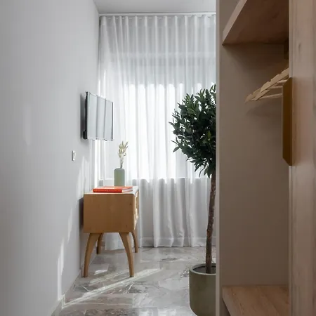 Num & Lofts *